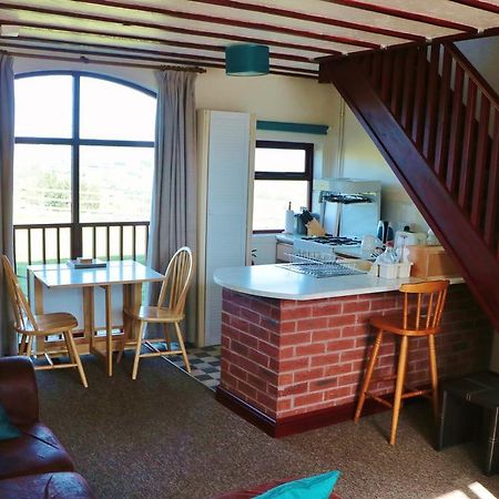 Bank Top Farm Cottages Stoke-on-Trent ภายนอก รูปภาพ
