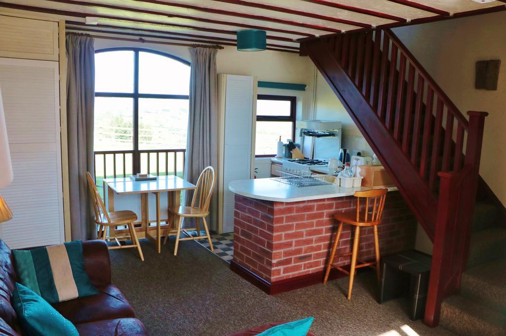 Bank Top Farm Cottages Stoke-on-Trent ภายนอก รูปภาพ